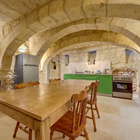 Ta' Karmenu - An 800 Year Old Modernized Gem, Walking Distance To Mdina Rabat